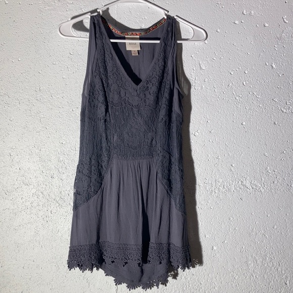 Knox Rose Tops - Small Knox Rose Gray Sleeveless Shirt
